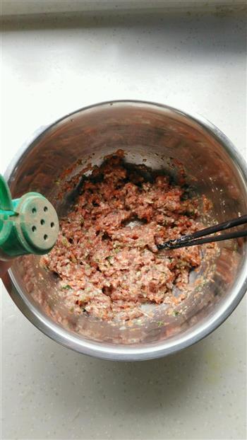 灌汤羊肉蒸饺的做法图解5