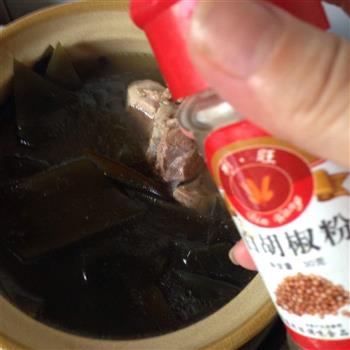 臭豆腐筒骨海带汤的做法步骤8