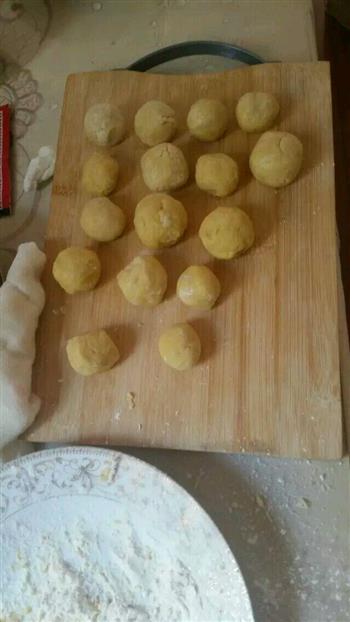 土豆丸子和红暑丸子的做法步骤1