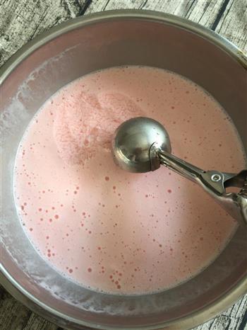 草莓味酸奶冰淇淋的做法图解13