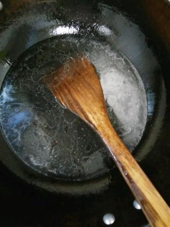 黄瓜皮蛋汤的做法步骤2