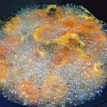 鲜味蕃茄海藻汤的做法图解2