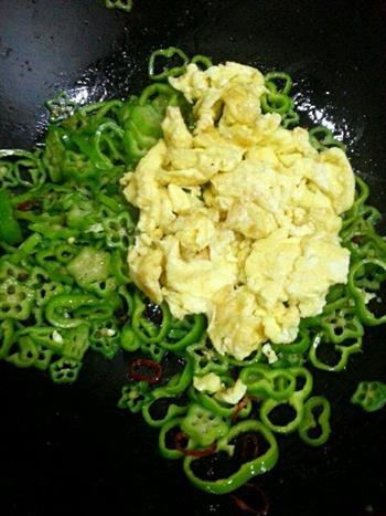 减肥菜-秋葵辣椒炒鸡蛋的做法步骤10