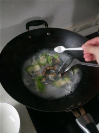 花蛤与丝瓜汤-鲜中带甜的做法步骤4
