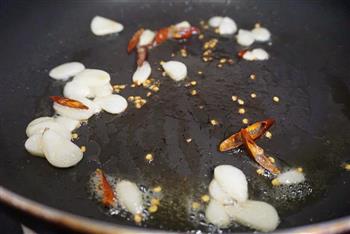 古朴烹饪法烤秋葵的做法图解3