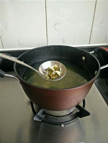 冰糖百合绿豆汤的做法图解4