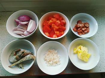 大杂烩鲜虾芝士焗饭的做法步骤1