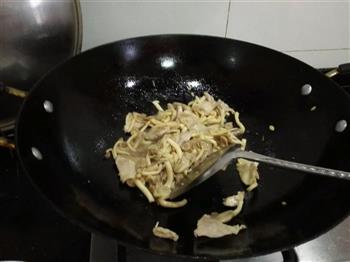 花椒油蘑菇炒肉的做法步骤4