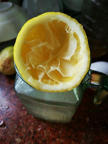 百香果柠檬蜂蜜水的做法图解2