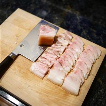 四川味道家常回锅肉的做法步骤2
