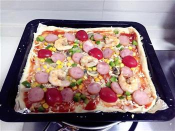 重磅满屏鲜虾香肠披萨的做法步骤7