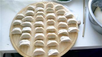 玉米茴香水饺的做法步骤6