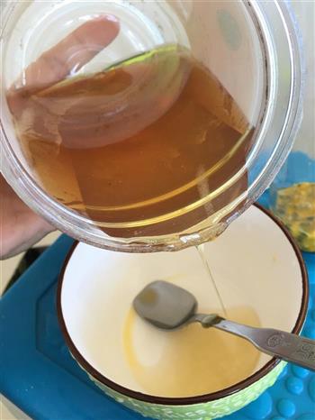 蜂蜜柠檬百香果汁的做法步骤3