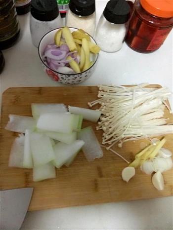 重庆鸡公煲-川味菜系的做法步骤2