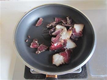 腊肉土豆焖饭的做法步骤2