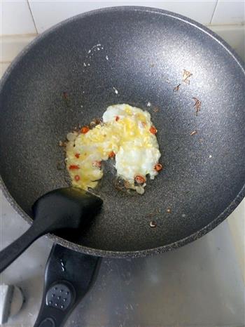 双蛋炒饭-我有米饭的一百种做法的做法步骤3