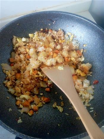 双蛋炒饭-我有米饭的一百种做法的做法步骤5