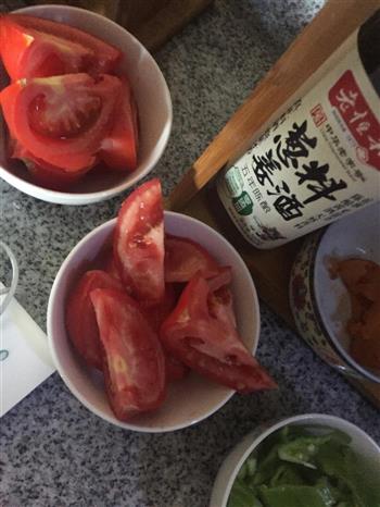 番茄青椒土豆片的做法步骤1