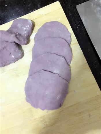 紫薯玫瑰花卷的做法步骤7
