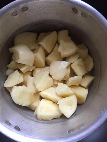 培根芝士焗土豆的做法步骤1
