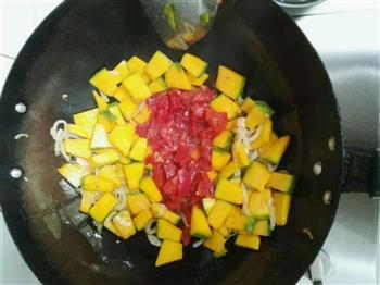西红柿南瓜汤面的做法步骤3