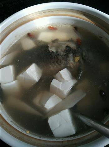 淮山鲫鱼豆腐汤的做法步骤7
