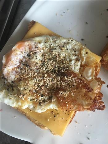 早餐面包片加煎蛋的做法步骤8