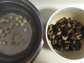 潮汕砂锅粥的做法步骤2