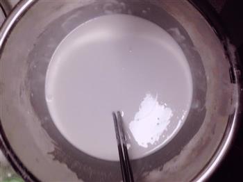 椰芒清香玫瑰冰皮月饼的做法步骤2