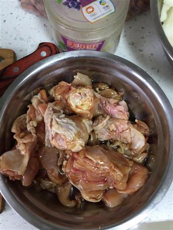 咖喱鸡腿炖土豆的做法步骤1