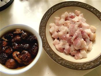 台湾卤肉饭的做法步骤1