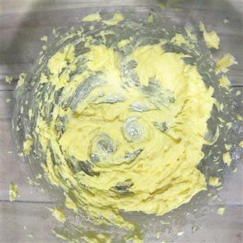 黄油杏仁曲奇的做法步骤2