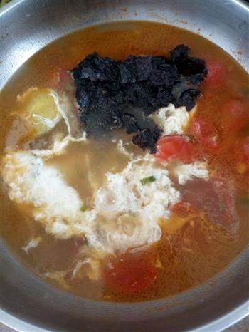 西红柿鸡蛋面片汤的做法步骤3