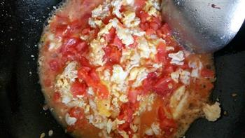西红柿鸡蛋盖饭的做法图解2