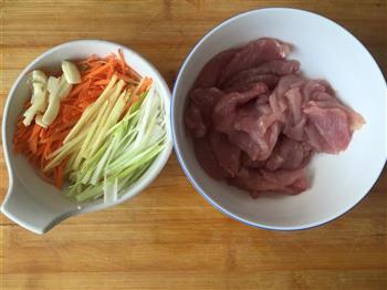 东北锅包肉的做法步骤2
