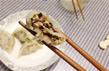 豆泡香菇素馅饺子的做法步骤4
