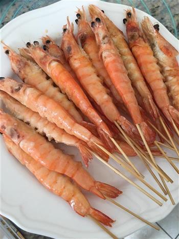 夏日撸串喽洞庭盐焗串烤虾的做法图解4