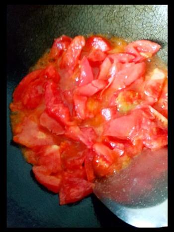 酸辣开胃番茄鱼片汤的做法步骤3