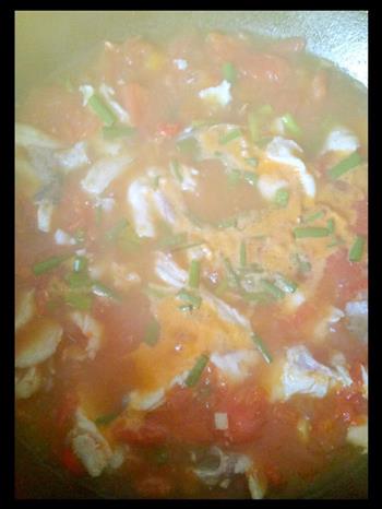 酸辣开胃番茄鱼片汤的做法步骤7