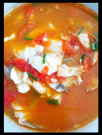 酸辣开胃番茄鱼片汤的做法步骤8