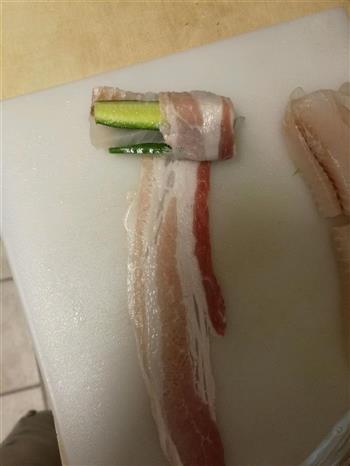 培根青瓜鱼肉卷的做法图解2