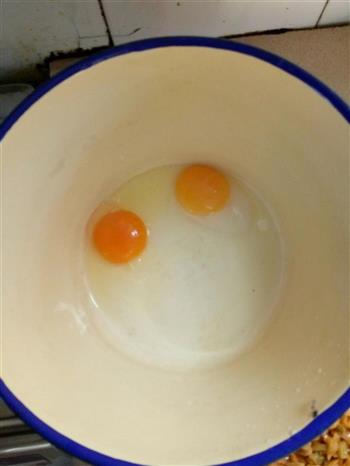 简单快速榨菜鸡蛋早餐饼的做法步骤1