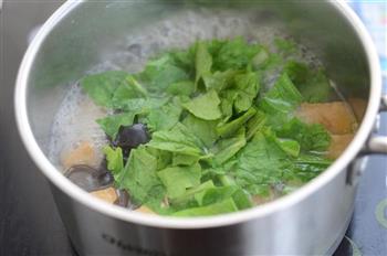 鸡汁小白菜豆腐汤的做法步骤8