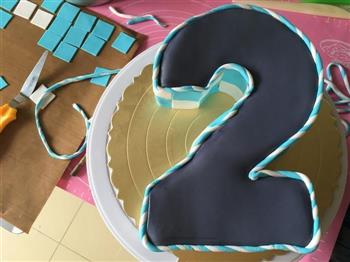 2岁赛车翻糖蛋糕的做法图解24