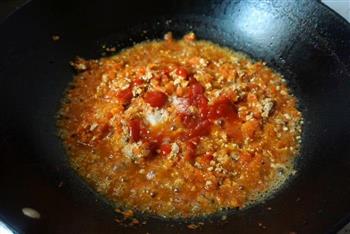 浪漫的盛宴，番茄肉酱意大利面的做法步骤11
