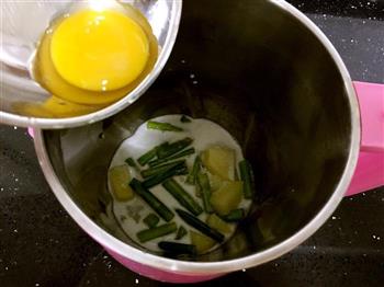 鸡汁芦笋浓汤的做法图解8