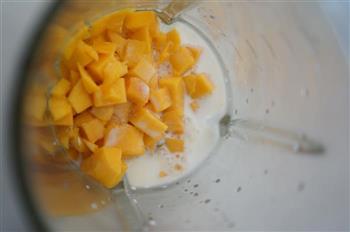 芒果雪糕-给夏天最后的清凉的做法步骤3