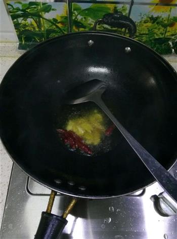土豆烧鸡翅根的做法步骤2
