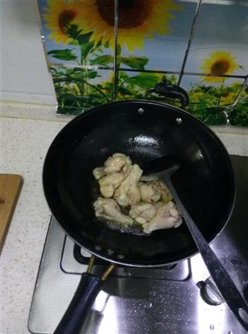 土豆烧鸡翅根的做法步骤3