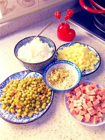 土豆火腿焖饭的做法步骤1